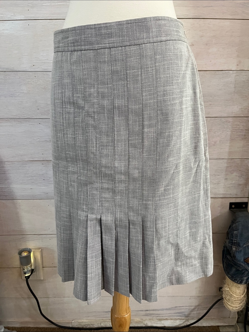 Madison Studio Gray Pleated Midi Skirt 8